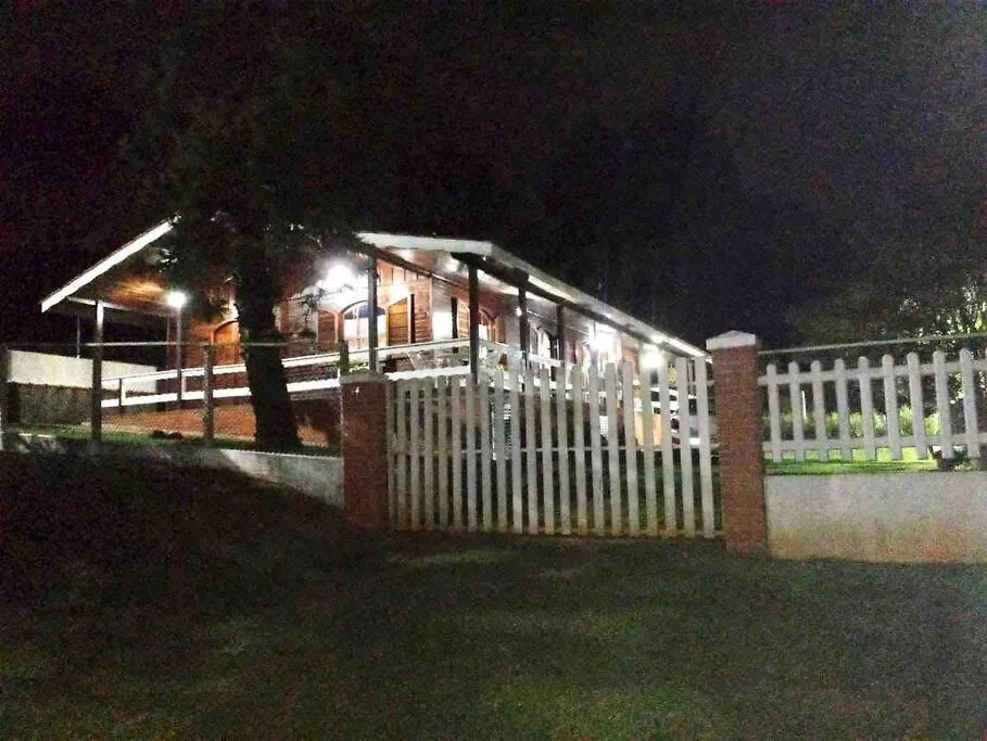 Casa De Campo Em Condomino Fechado. Sao Paulo