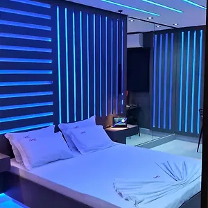  Hotel del amor Queens